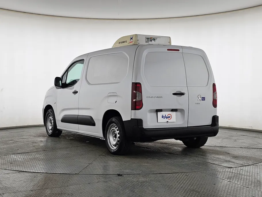 بيجو بارتنر Short van 2023 