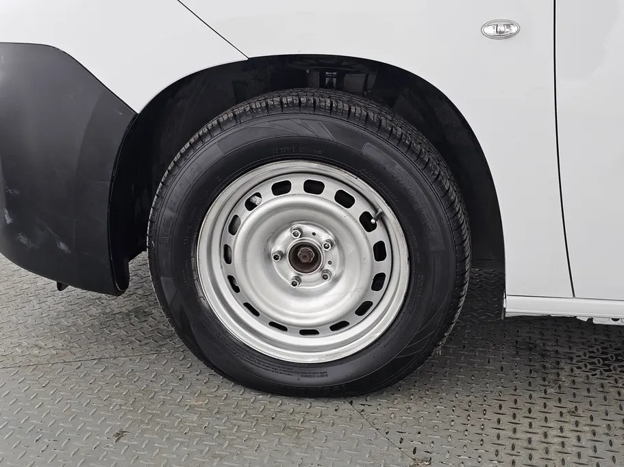 بيجو بارتنر Short van 2023 