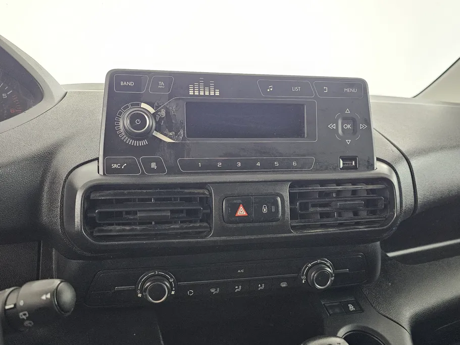 بيجو بارتنر Short van 2023 