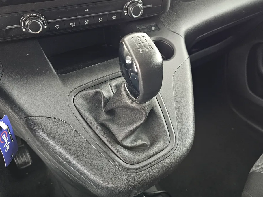 بيجو بارتنر Short van 2023 