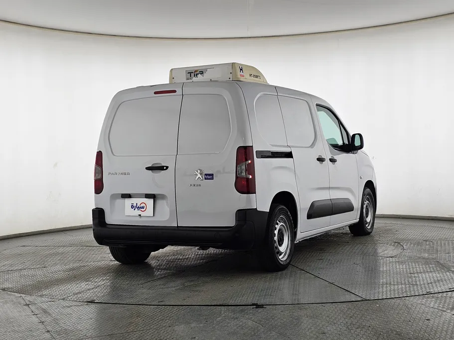 بيجو بارتنر Short van 2023 