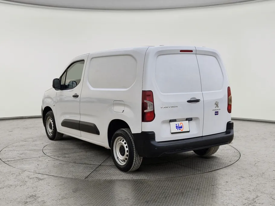 2023 Peugeot Partner Short van 