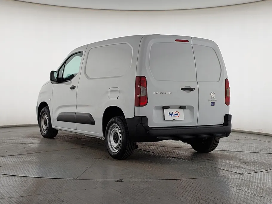 بيجو بارتنر Short van 2023 