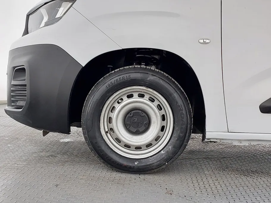 بيجو بارتنر Short van 2023 