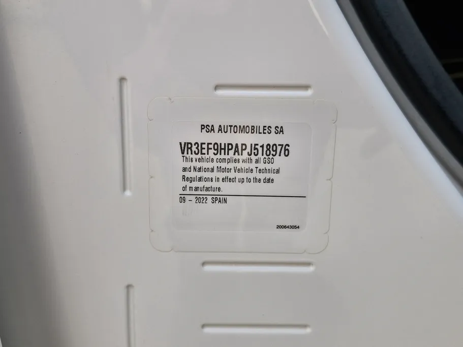 2023 Peugeot Partner Short van 