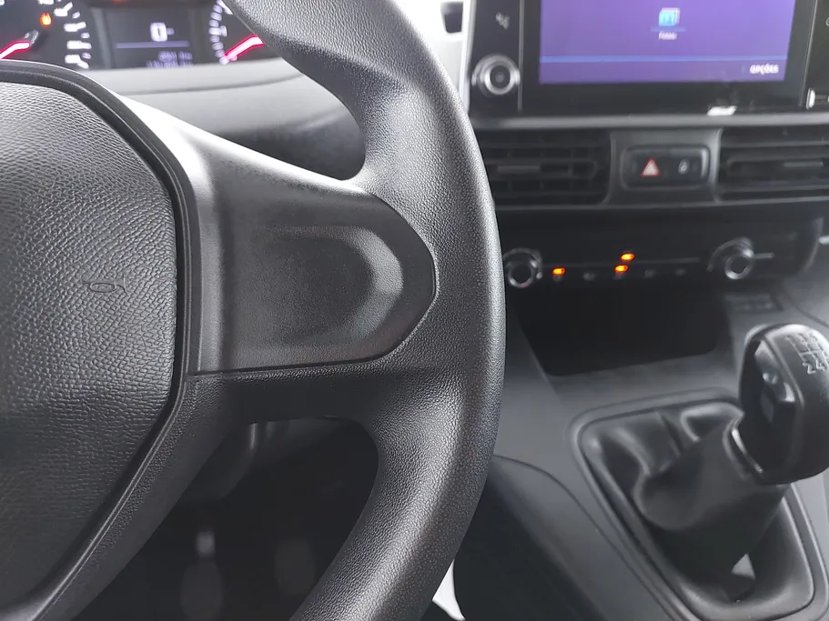 بيجو بارتنر Short van 2023 