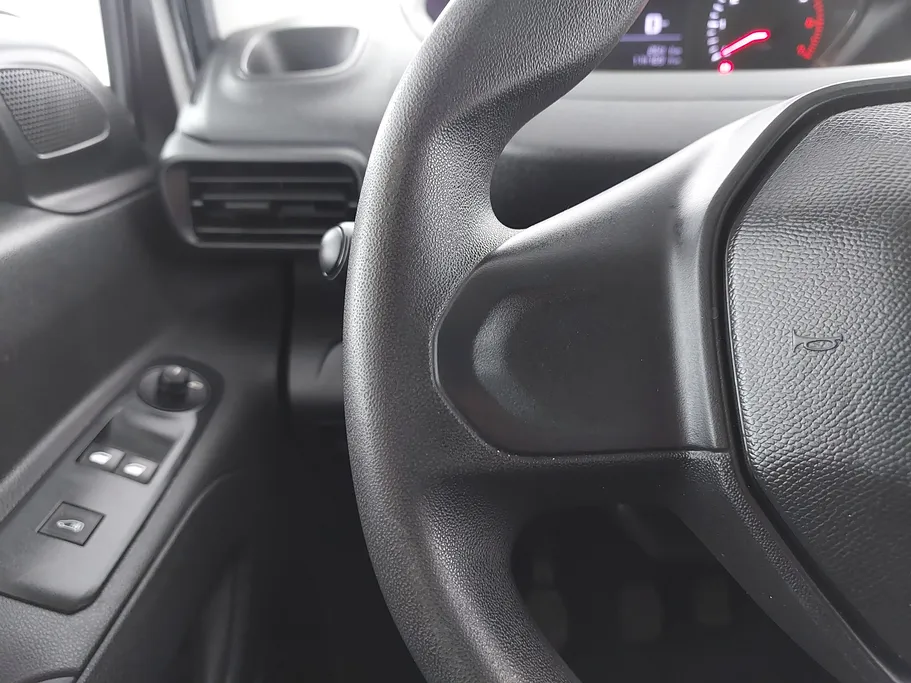 بيجو بارتنر Short van 2023 