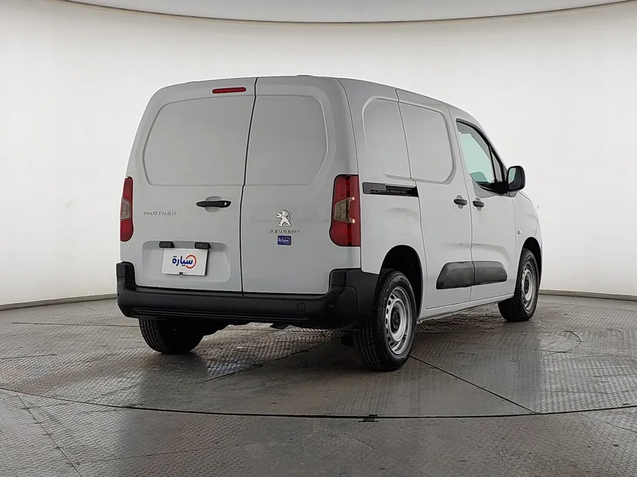 بيجو بارتنر Short van 2023 