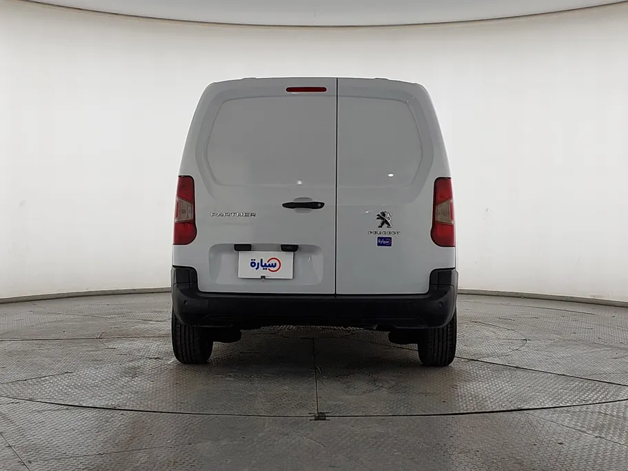 بيجو بارتنر Short van 2023 