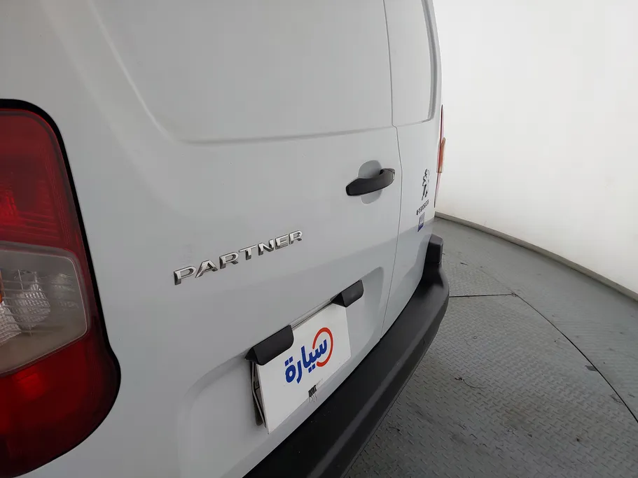 بيجو بارتنر Short van 2023 