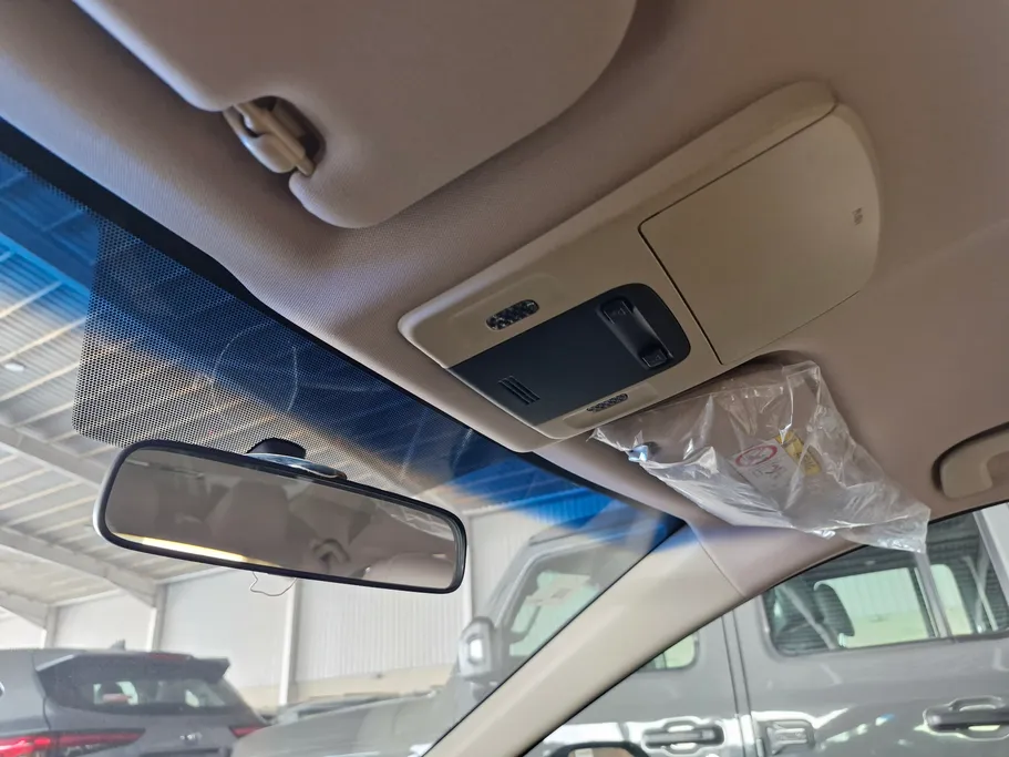 تويوتا كامري LE HEV 2023 