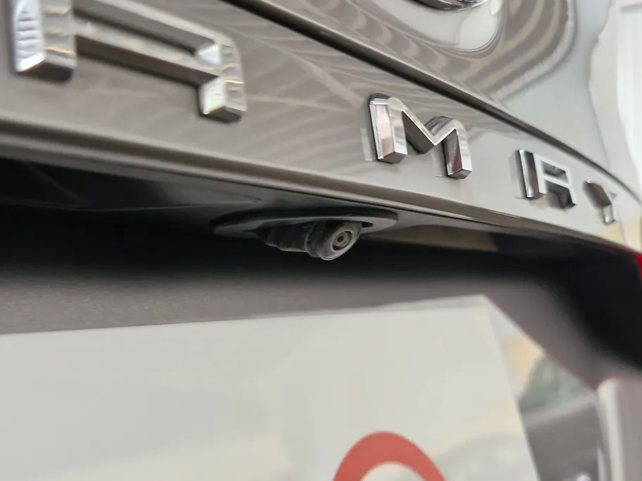 تويوتا كامري LE HEV 2023 