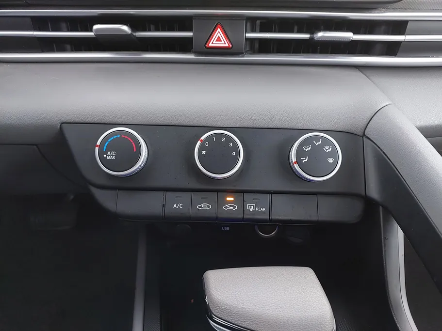 2023 Hyundai Elantra Fleet 