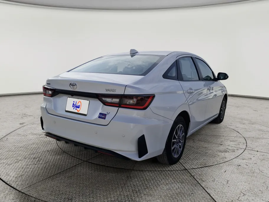 2023 Toyota Yaris  Y 