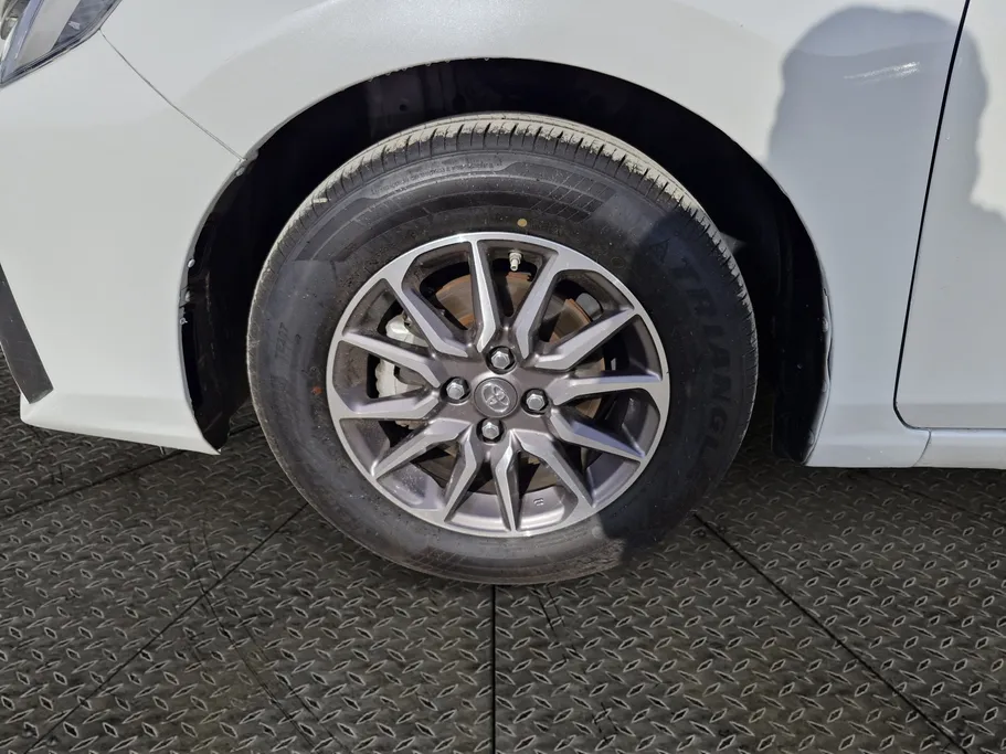 2023 Toyota Yaris  Y 