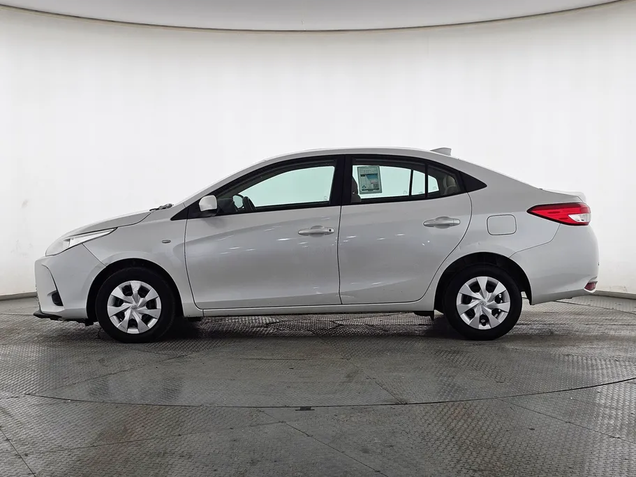 تويوتا يارس Y 2022 