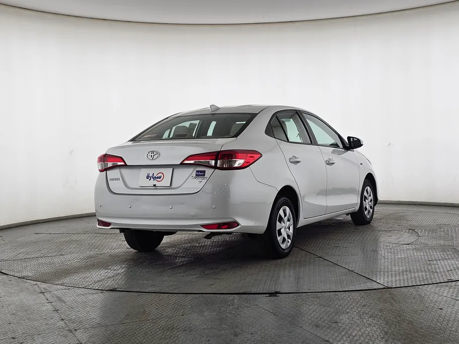 تويوتا يارس Y 2022 