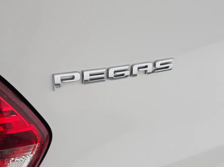 2022 Kia Pegas LX 