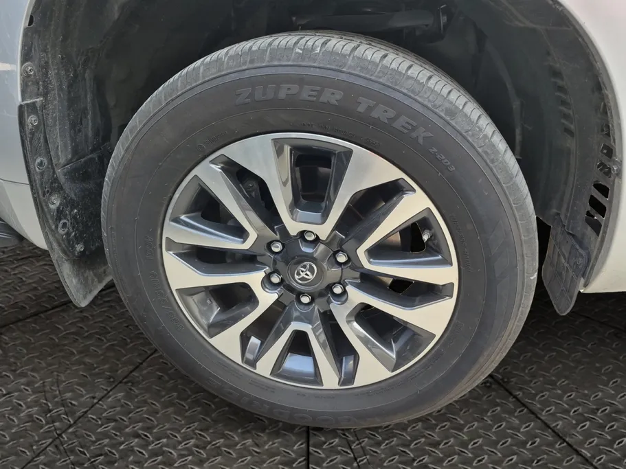 تويوتا برادو TXL 2022 