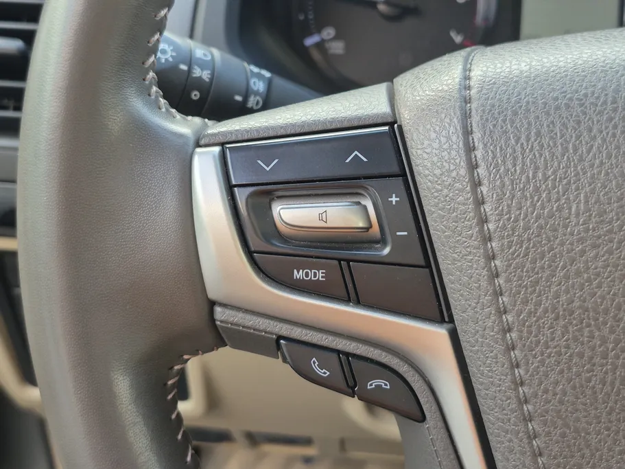 تويوتا برادو TXL 2022 