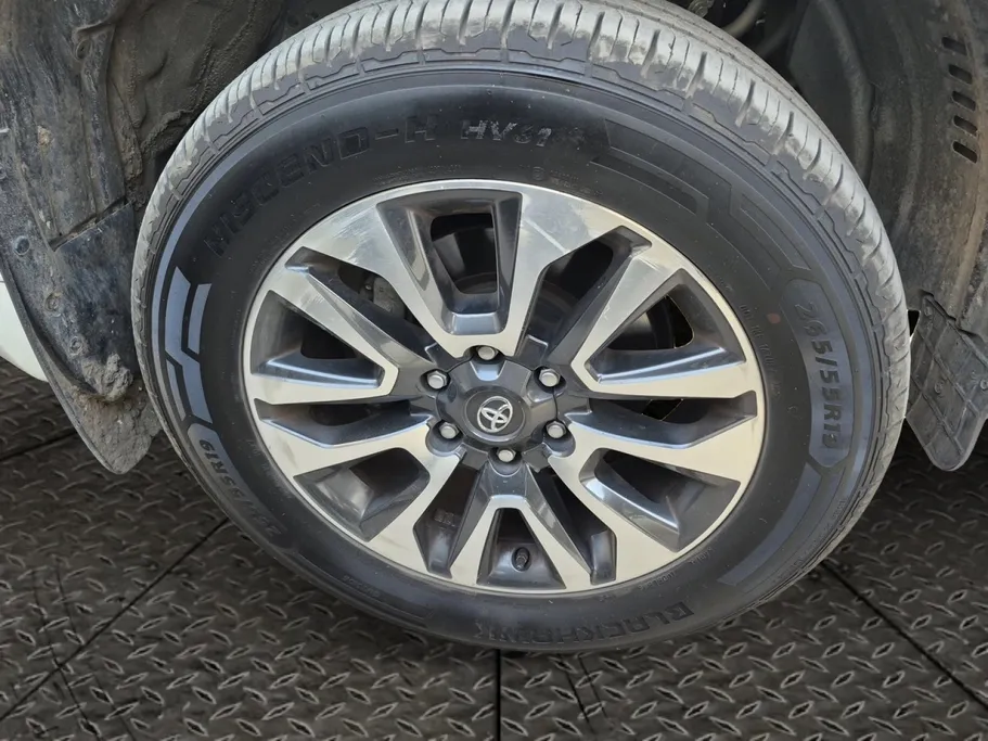 تويوتا برادو TXL 2022 