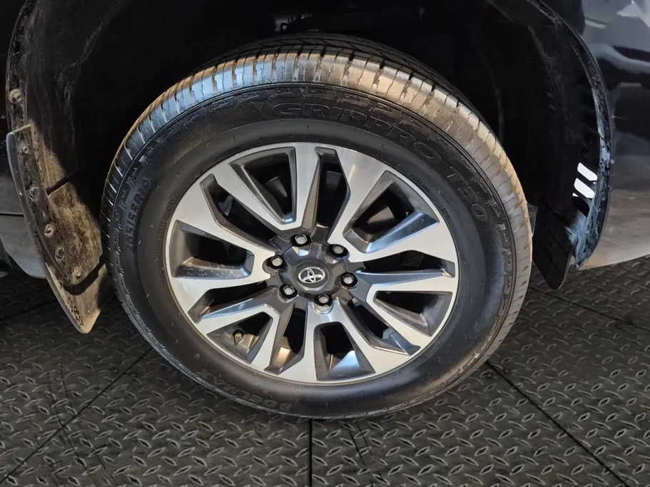 تويوتا برادو TXL 2022 