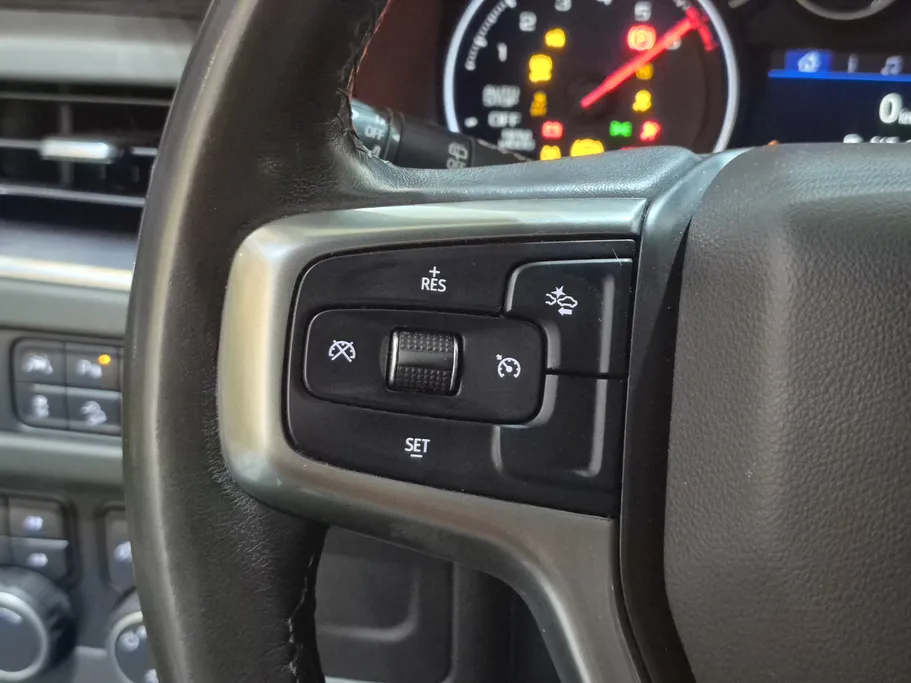 2021 Chevrolet Suburban LT 