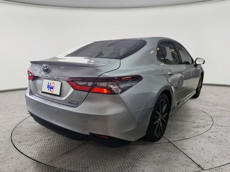 تويوتا كامري GLE HEV  2024 