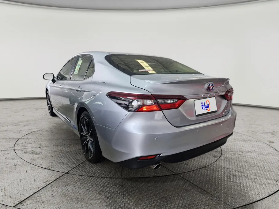 تويوتا كامري GLE HEV  2024 