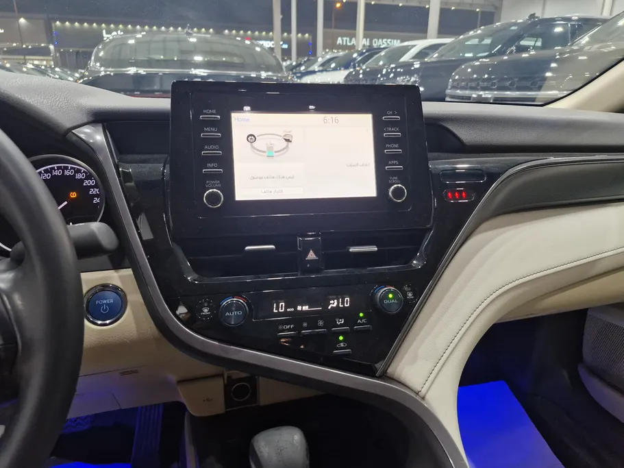 تويوتا كامري GLE HEV  2024 