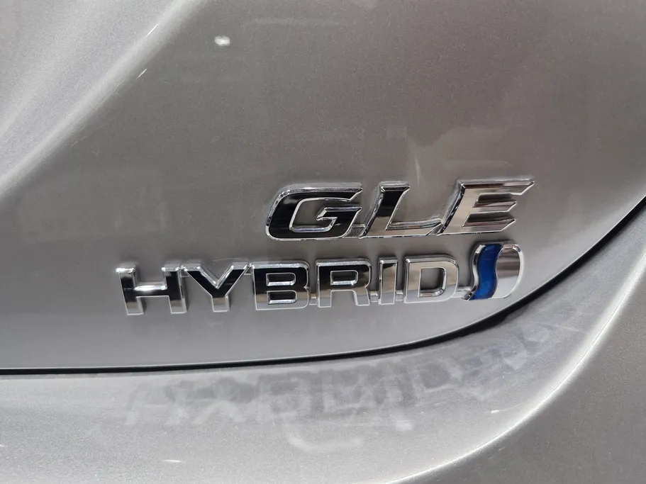 تويوتا كامري GLE HEV  2024 
