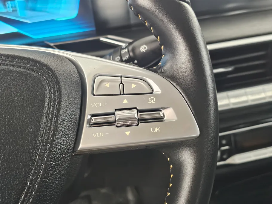 2023 FAW Bestune T77  