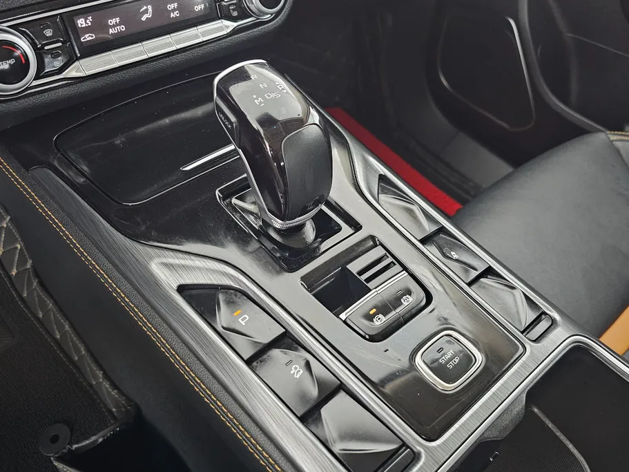 2023 FAW Bestune T77  