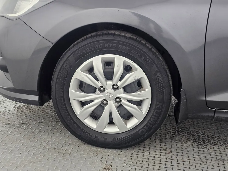 2023 Hyundai Accent Smart 