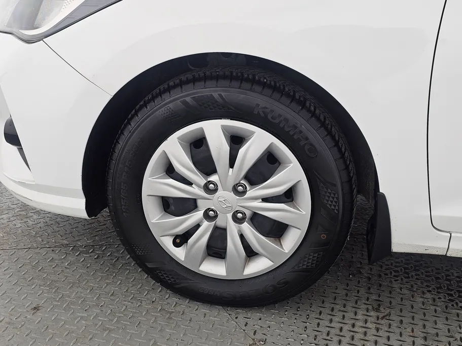 2023 Hyundai Accent Smart 