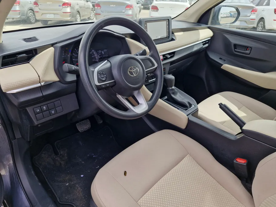 تويوتا يارس Y 2024 