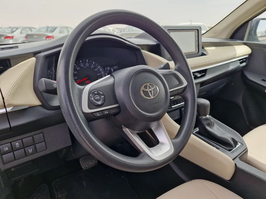 تويوتا يارس Y 2024 