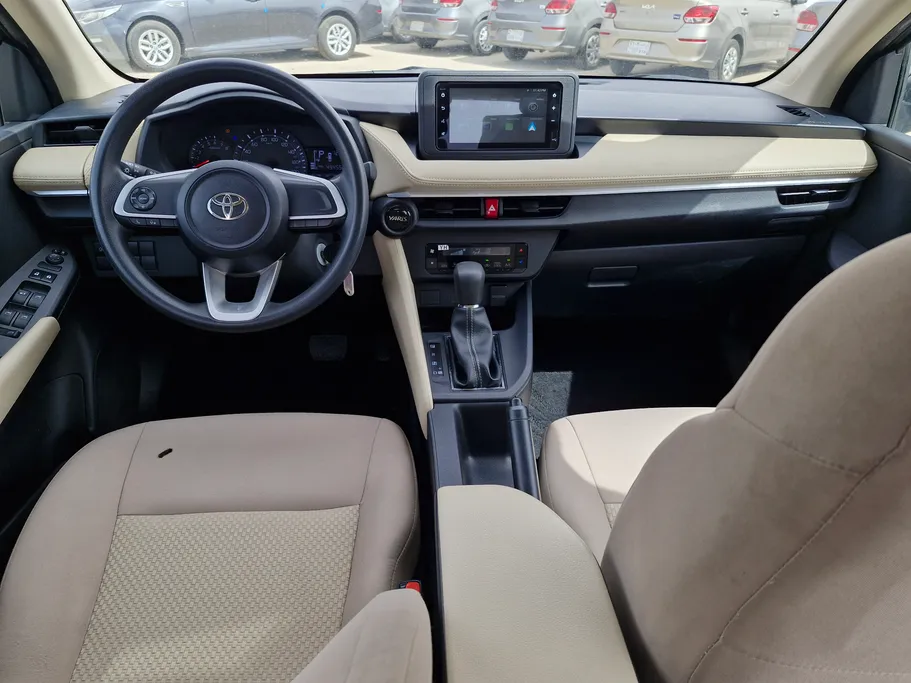 تويوتا يارس Y 2024 