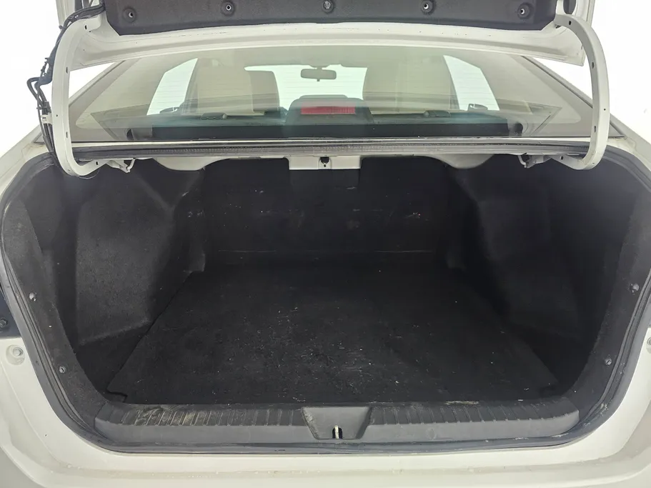 2023 Toyota Yaris  Y 