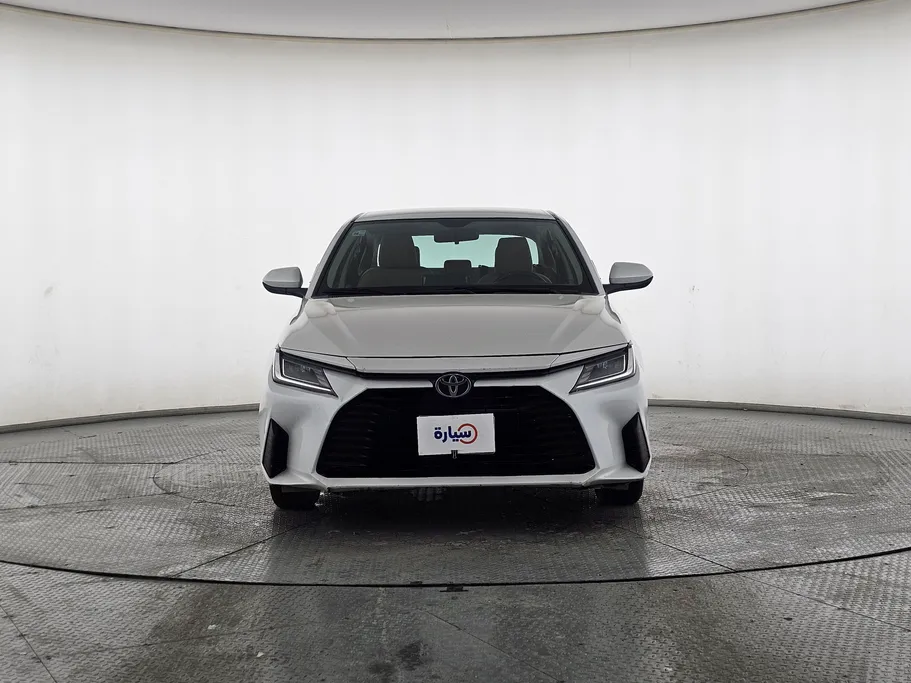 2023 Toyota Yaris  Y 