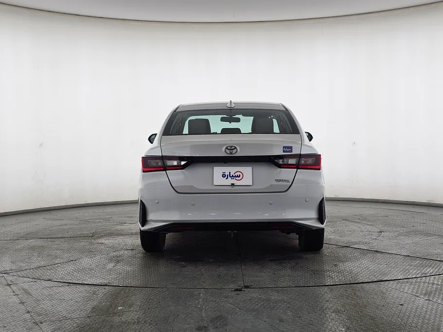 2023 Toyota Yaris  Y 