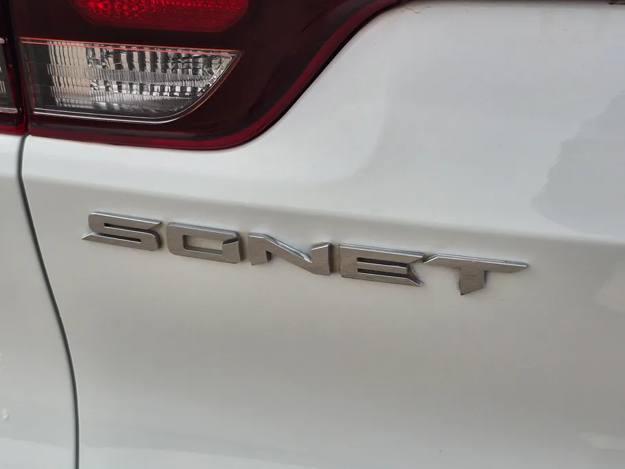2022 Kia SONET LX 