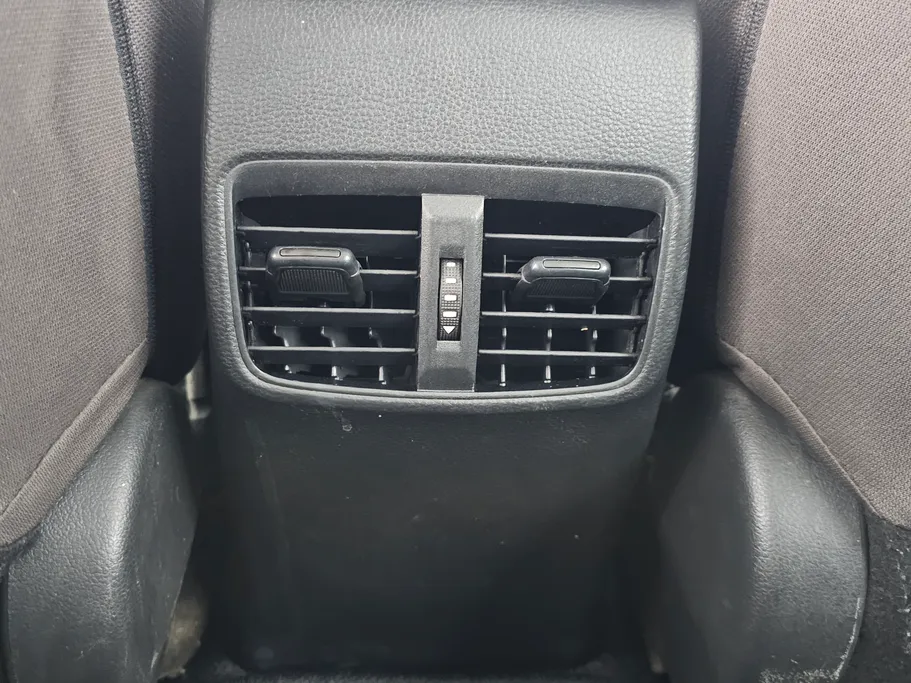 تويوتا كورولا XLI 2022 