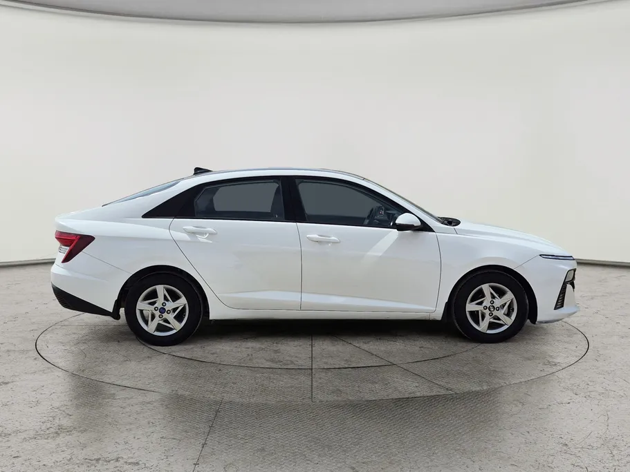 2024 Hyundai Accent Fleet 