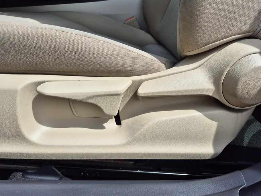 تويوتا كامري LE 2021 