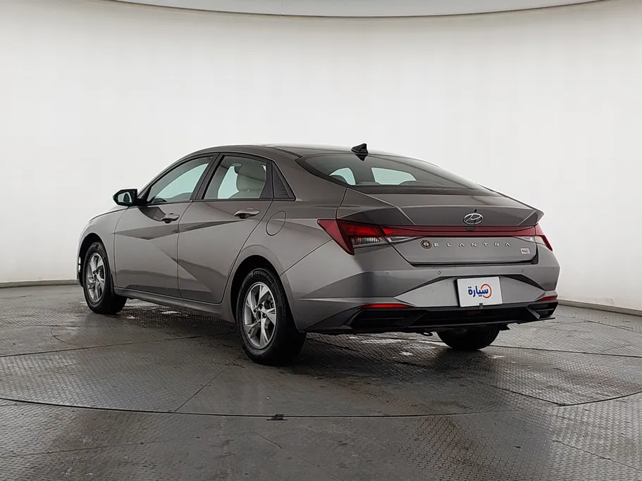 2023 Hyundai Elantra Smart 