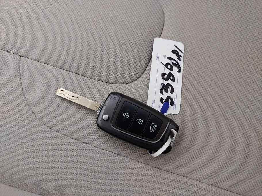 2023 Hyundai Elantra Smart 