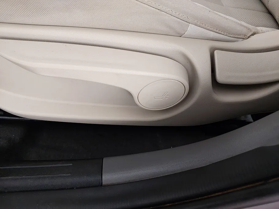 2023 Hyundai Elantra Smart 