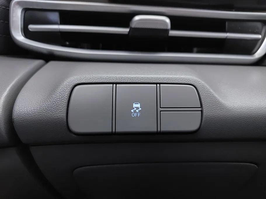 2023 Hyundai Elantra Smart 