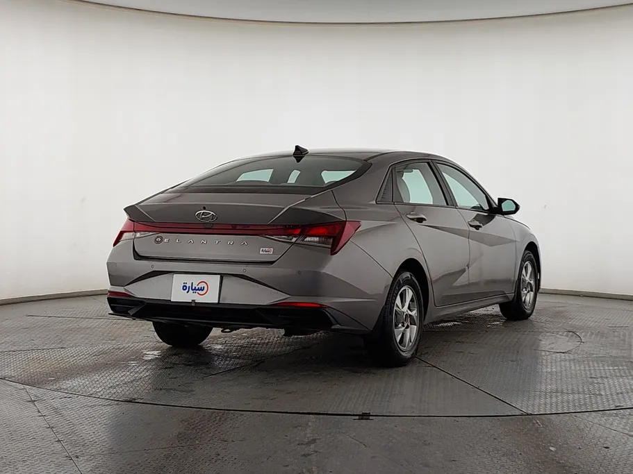 2023 Hyundai Elantra Smart 